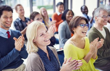 foule-applaudissement Prenez la parole en public